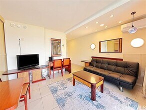 444 Nahua St in Honolulu, HI - Building Photo - Building Photo
