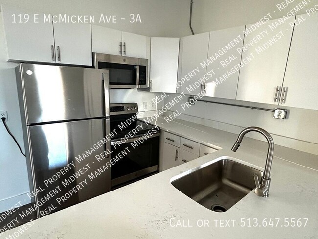 119 E McMicken Ave in Cincinnati, OH - Building Photo - Building Photo