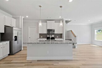 3320 Westgate Park Dr in Loganville, GA - Building Photo - Building Photo