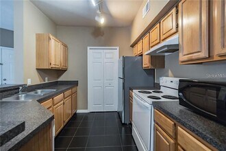 6029 Westgate Dr in Orlando, FL - Building Photo - Building Photo