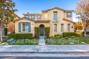 27411 Lock Haven Ct in Temecula, CA - Building Photo