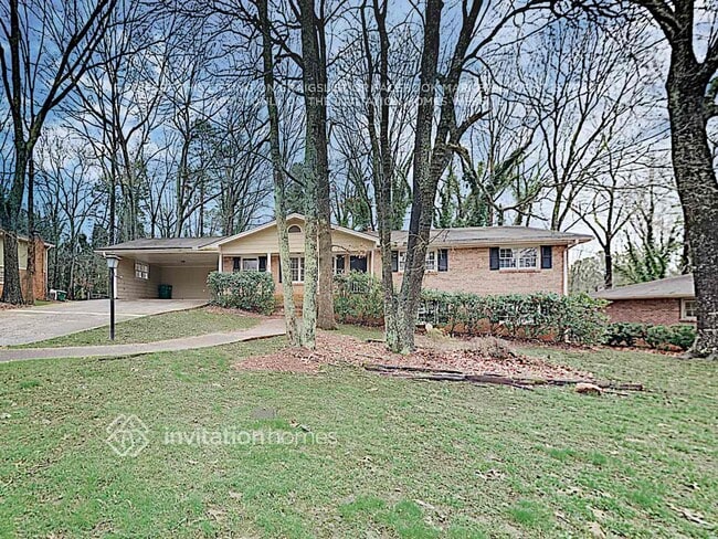 property at 5676 Crestwood Dr SW