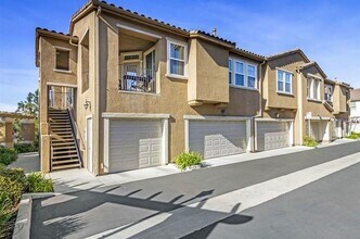 10855 Serafina Ln, Unit #30 in San Diego, CA - Building Photo - Building Photo