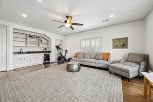 1521 Oakdale St in Houston, TX - Building Photo