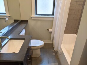 1143 Maple Ave, Unit 1145-1 in Evanston, IL - Building Photo - Building Photo