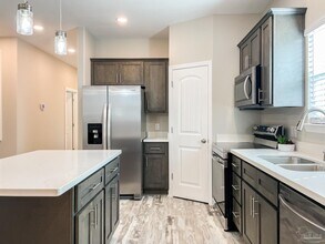 5170 Burlington Ave in Pensacola, FL - Building Photo - Building Photo