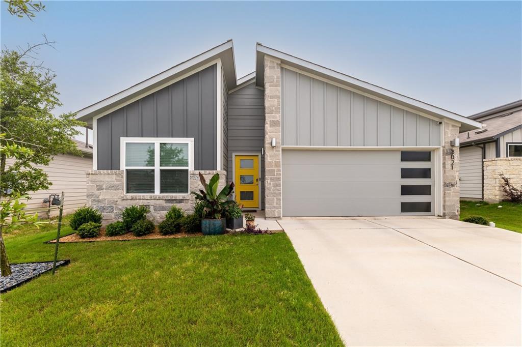 8021 City Top Blvd in Austin, TX - Building Photo
