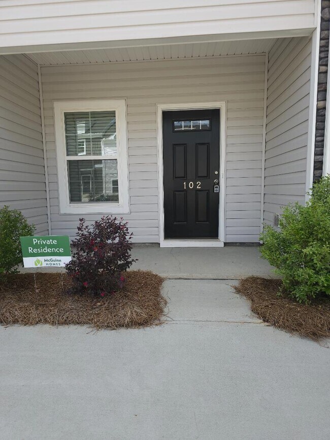 102 Lowland Dr in Anderson, SC - Building Photo - Building Photo
