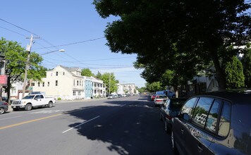 478 Washington Ave in Albany, NY - Building Photo - Building Photo