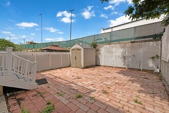 217 Highwood Ave in Weehawken, NJ - Building Photo - Building Photo