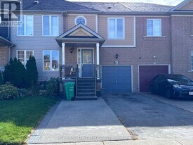 80 Redfinch Way in Brampton, ON - Building Photo