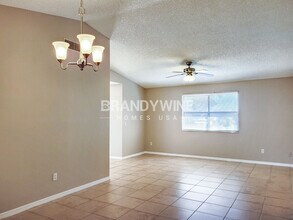532 Blackstone Ave in Deltona, FL - Building Photo - Building Photo