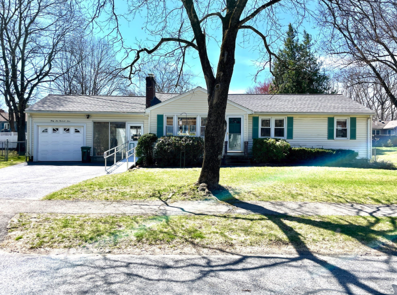 39 Westvale Dr in Concord, MA - Building Photo