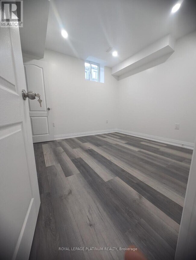 16 Gatherwood Ter in Caledon, ON - Building Photo - Building Photo