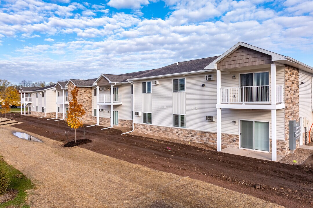 Lightning Drive Apartments in Appleton, WI - Building Photo