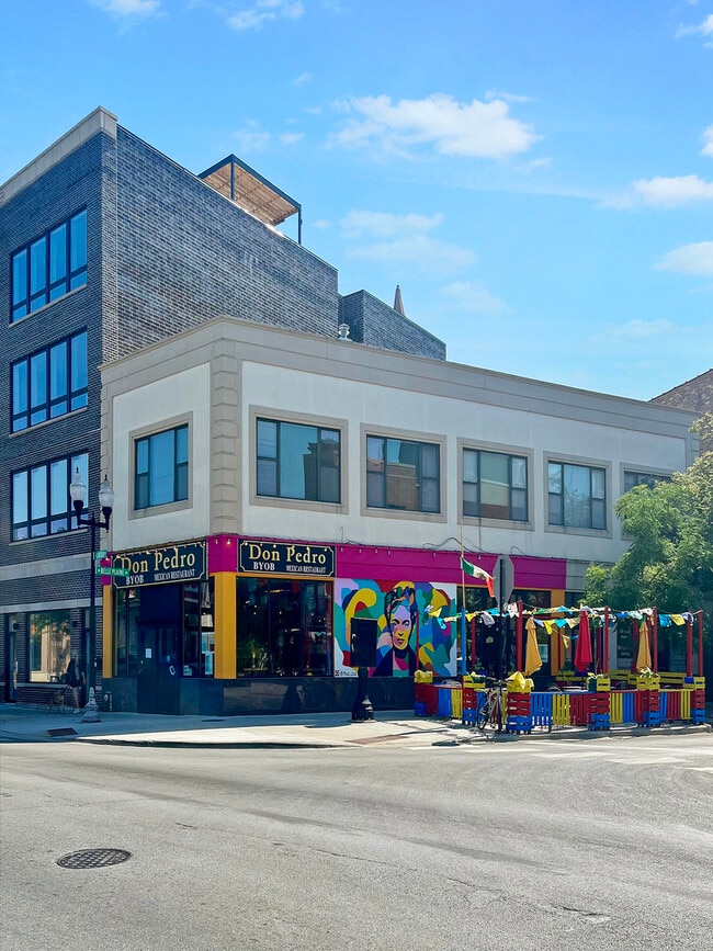 property at 2035 W Belle Plaine Ave