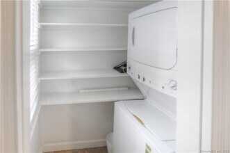 541 Midland St in Bridgeport, CT - Building Photo - Building Photo