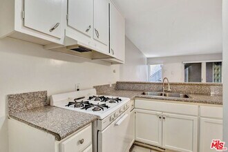 1319 Stanley Ave in Glendale, CA - Building Photo - Building Photo
