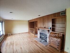8738 Lake Jane Trail N in Lake Elmo, MN - Building Photo - Building Photo