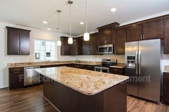 14894 Mason Creek Cir in Woodbridge, VA - Building Photo - Building Photo