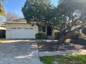 1609 Poppy Way in Antioch, CA - Building Photo