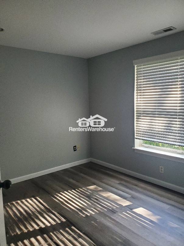 1351 Oak Borough Dr in Ballwin, MO - Building Photo - Building Photo