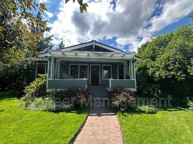 property at 607 NW Federal St