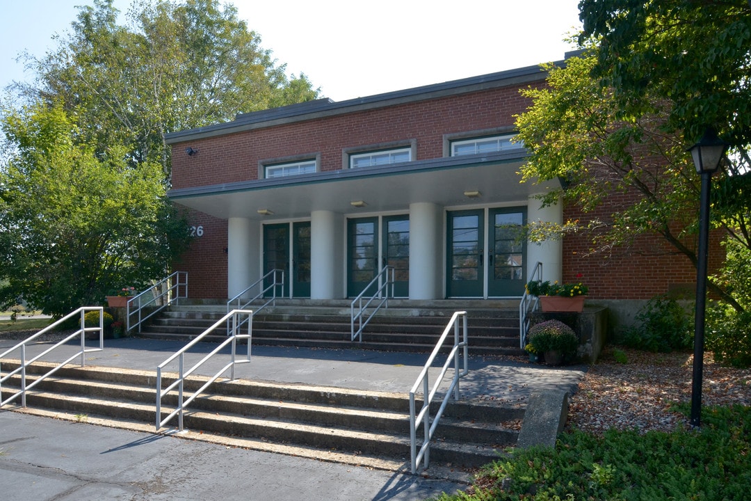Mitchell on the Park Adult Living in Wethersfield, CT - Building Photo
