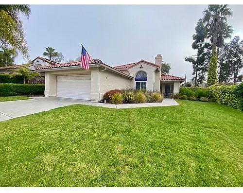 property at 2929 Sombrosa St