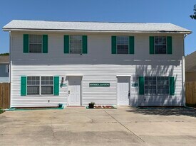 103 Downing St in Panama City Beach, FL - Building Photo