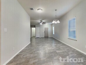 125 Buttercup Bnd in New Braunfels, TX - Building Photo - Building Photo