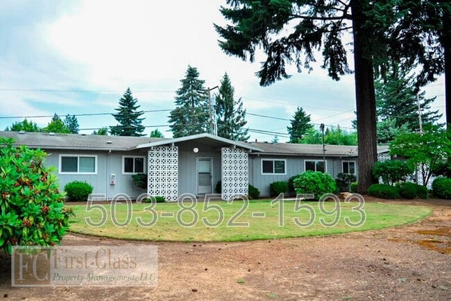 18001 Northeast Pacific Street in Portland, OR - Building Photo - Building Photo