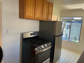 919 Dwight Way, Unit 919 Dwight Way in Berkeley, CA - Building Photo - Building Photo