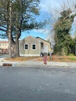 70 Carpenter St in Salem, NJ - Building Photo