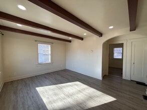 1408 E Buena Vista Ave in Decatur, IL - Building Photo - Building Photo