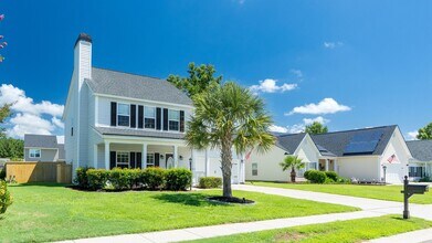 129 Spindle Way in Goose Creek, SC - Foto de edificio - Building Photo