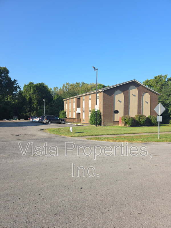 4119 Glen Hill Manor Dr in Louisville, KY - Building Photo - Building Photo