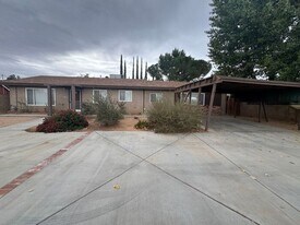 4732 W Ave L in Quartz Hill, CA - Building Photo