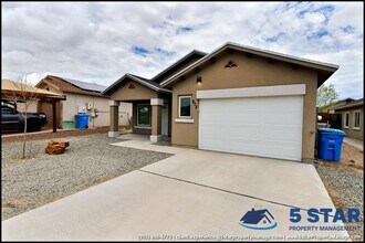 872 Colbert Shapleigh Pl in Socorro, TX - Building Photo - Building Photo