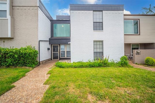 property at 1606 Choteau Cir
