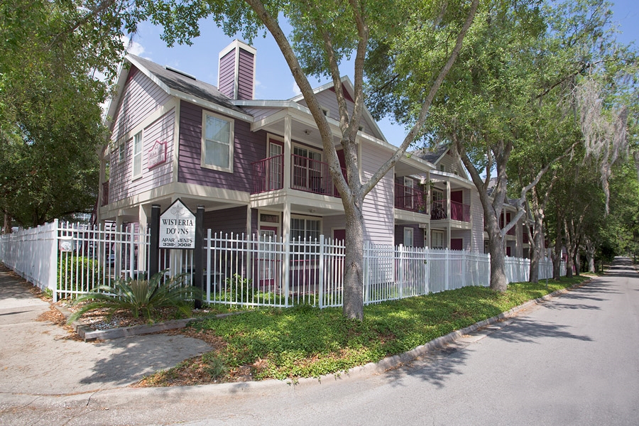 Wisteria Downs in Gainesville, FL - Building Photo