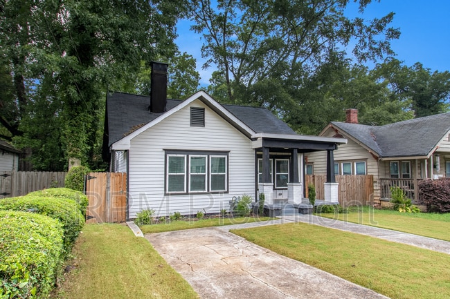 property at 751 Cascade Pl SW