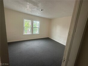 11403 Itasca Ave in Cleveland, OH - Foto de edificio - Building Photo