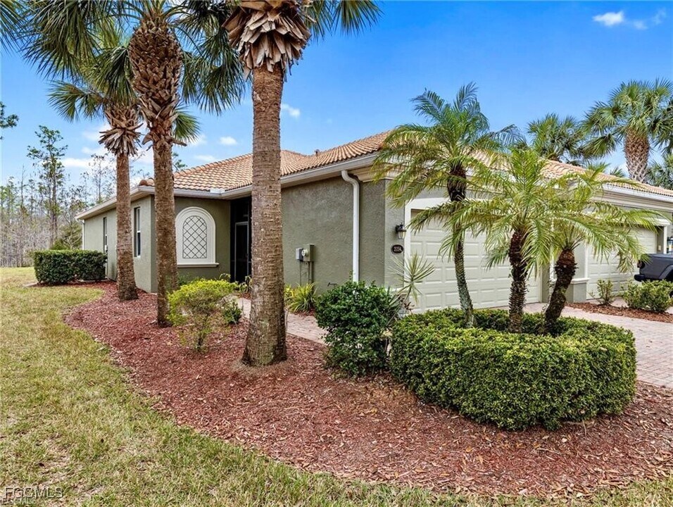 21354 Bella Terra Blvd in Estero, FL - Building Photo