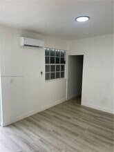 7390 SW 30th Terrace in Miami, FL - Building Photo - Building Photo