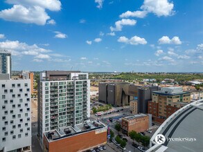 434-438 8 Ave SE in Calgary, AB - Building Photo - Building Photo