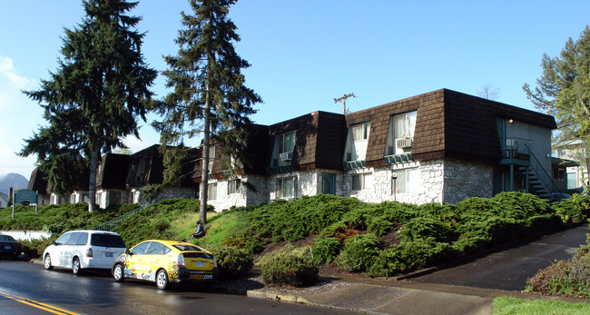 2222 Willamette in Eugene, OR - Building Photo - Building Photo