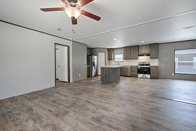 633 Kevin St in Mineola, TX - Building Photo - Building Photo