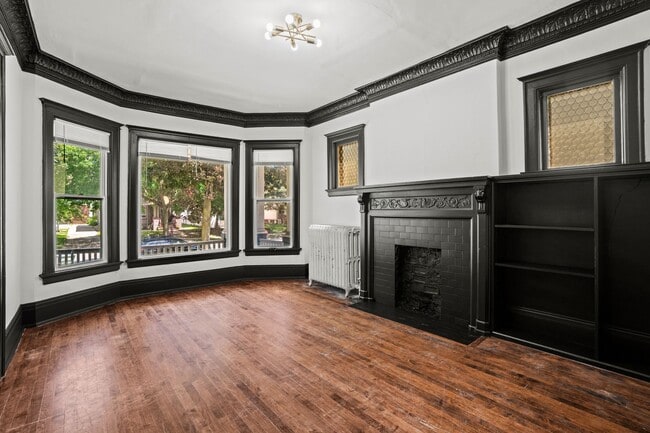property at 2937 N Maryland Ave
