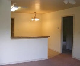 6110 Willis St in Groves, TX - Building Photo - Building Photo